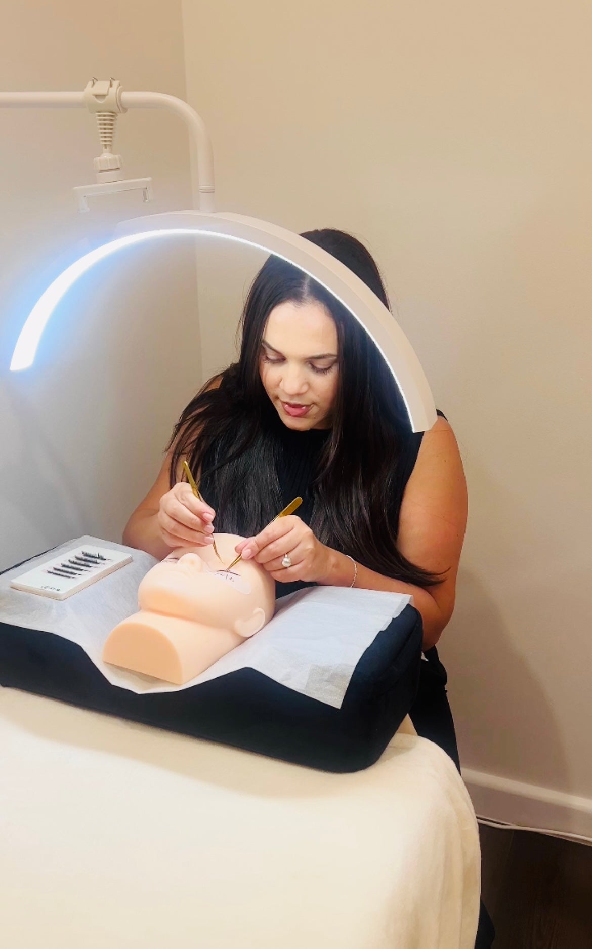 The Ultimate Eyelash Extension Course - Online + In-Person Training